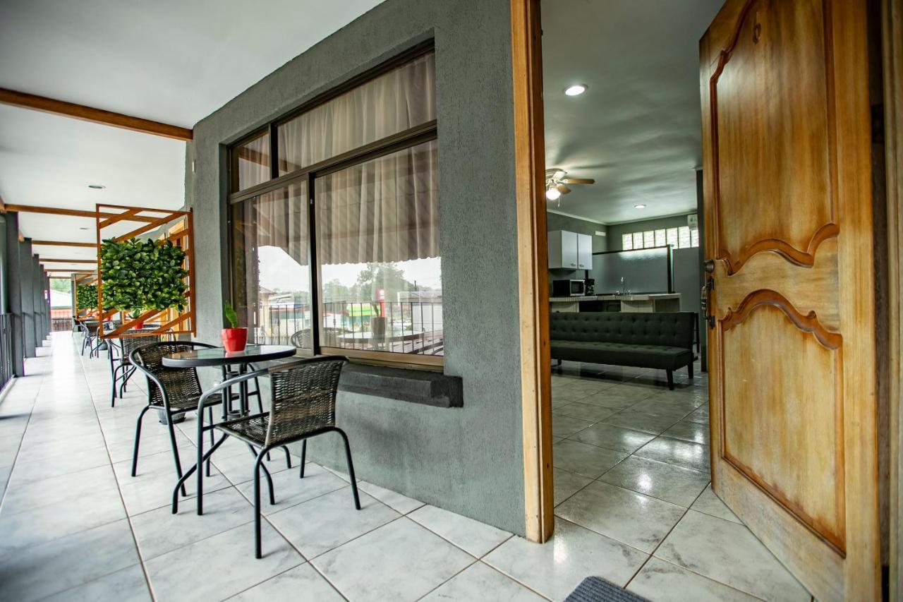 Coati Arenal Lodge La Fortuna Exterior foto