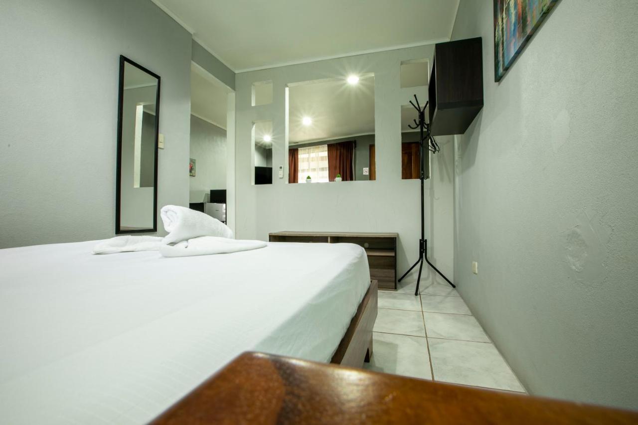Coati Arenal Lodge La Fortuna Exterior foto