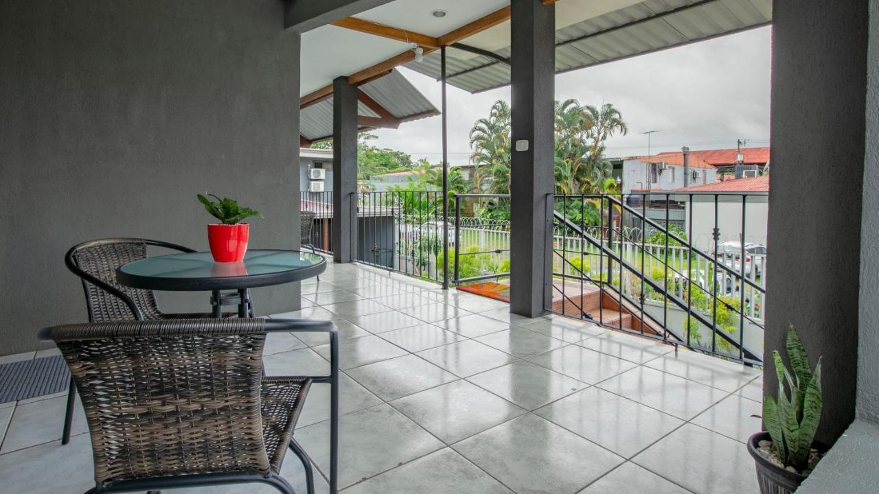 Coati Arenal Lodge La Fortuna Exterior foto